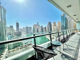 Stunning 3B Spacious Marina View With Balcony