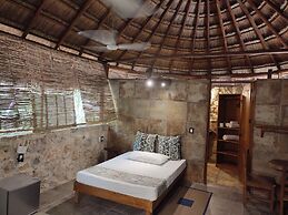 Aldea Maya-Ha Cabañas con cenotes