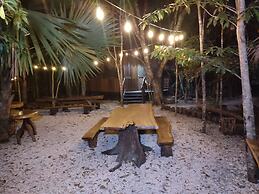 Aldea Maya-Ha Cabañas con cenotes