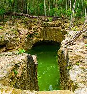 Aldea Maya-Ha Cabañas con cenotes