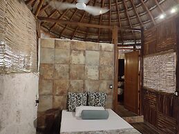 Aldea Maya-Ha Cabañas con cenotes