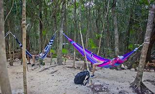 Aldea Maya-Ha Cabañas con cenotes