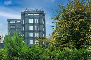 Porta Romanos Hotel