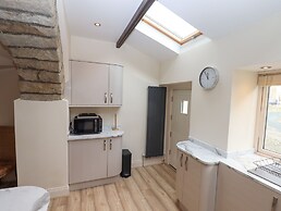 1 Grosvenor Farm Cottages