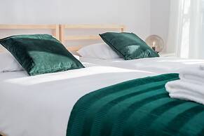 Apartments Tumskie Ogrody by Renters