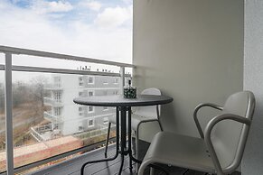 Wind Rose Apartments Wroclaw by Renters