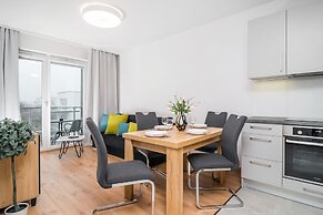 Wind Rose Apartments Wroclaw by Renters