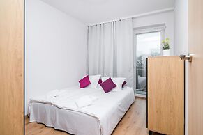 Wind Rose Apartments Wroclaw by Renters