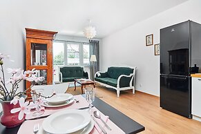 Vintage Apartment Wroclaw by Renters
