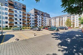 Nowa Teczowa Apartments by Renters