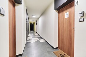 Nowa Teczowa Apartments by Renters