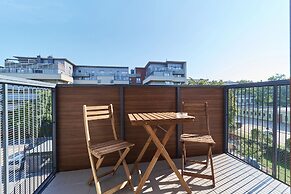 Nowa Teczowa Apartments by Renters