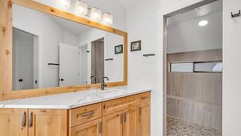 Diamond Peak Lane 20