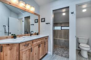 Diamond Peak Lane 20