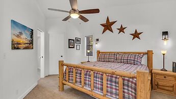 Diamond Peak Lane 20