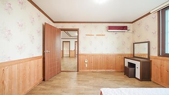 Suncheon Jeonmangjoeungot Pension