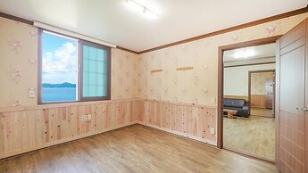 Suncheon Jeonmangjoeungot Pension