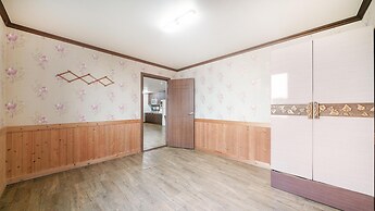 Suncheon Jeonmangjoeungot Pension