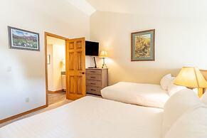 Ski Run #303 by Summit County Mountain Retreats