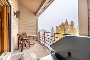 Ski Run #303 by Summit County Mountain Retreats