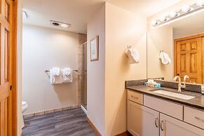 Ski Run #303 by Summit County Mountain Retreats