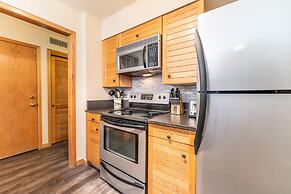 Ski Run #303 by Summit County Mountain Retreats