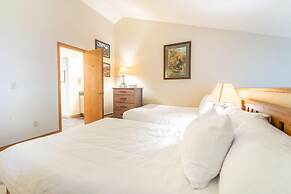 Ski Run #303 by Summit County Mountain Retreats