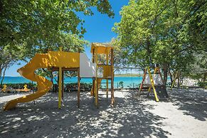 Luxury Beach Villas Porto Bus