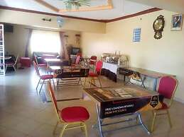 The Pearl Hotel Kumi