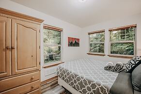 61mbr - Hot Tub - Wi-fi - Pets Ok - Sleeps 6 3 Bedroom Home by Redawni