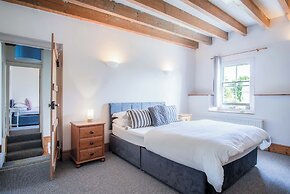 Angle Adventures - 4 Bed Cottage - Angle