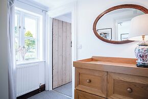 Angle Adventures - 4 Bed Cottage - Angle