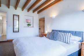 Angle Adventures - 4 Bed Cottage - Angle