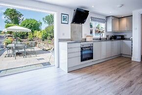 Angle Adventures - 4 Bed Cottage - Angle