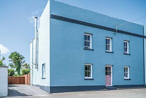 Angle Adventures - 4 Bed Cottage - Angle