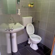 OYO 90366 Home Valley Guesthouse Tambunan