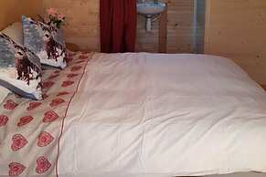 Cozy Cabin Retreat in Saint Austell