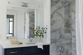 Sonder by Marriott Bonvoy Dovetail Apartments Downtown