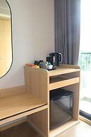 The Quart Ruamrudee by UHG