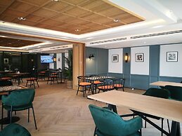 The Quart Ruamrudee by UHG