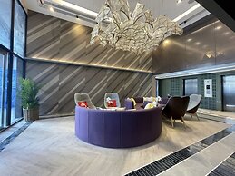 The Quart Ruamrudee by UHG