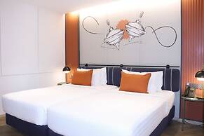 The Quart Ruamrudee by UHG