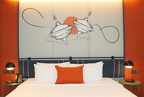 The Quart Ruamrudee by UHG