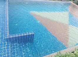 The Quart Ruamrudee by UHG