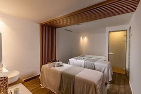 Cresanto Luxury Suites