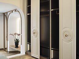 Cresanto Luxury Suites