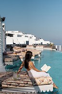 Cresanto Luxury Suites