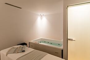 Cresanto Luxury Suites