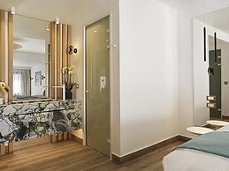 Cresanto Luxury Suites