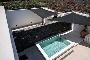 Cresanto Luxury Suites